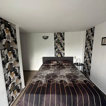 De Inchiriat David בית הארחה קורבו