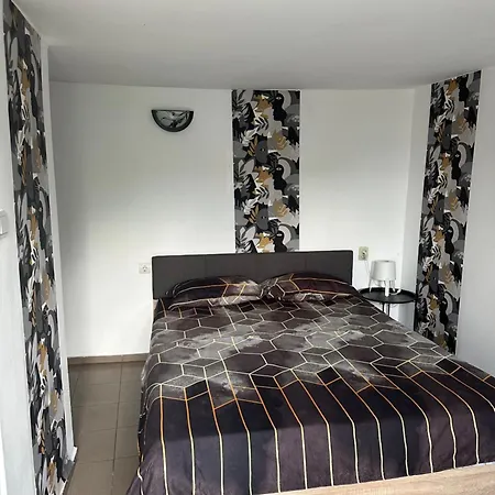 De Inchiriat David *